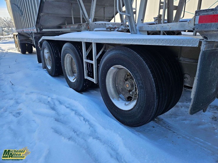 2010-doepker-tri/a-bulk-trailer-image-26