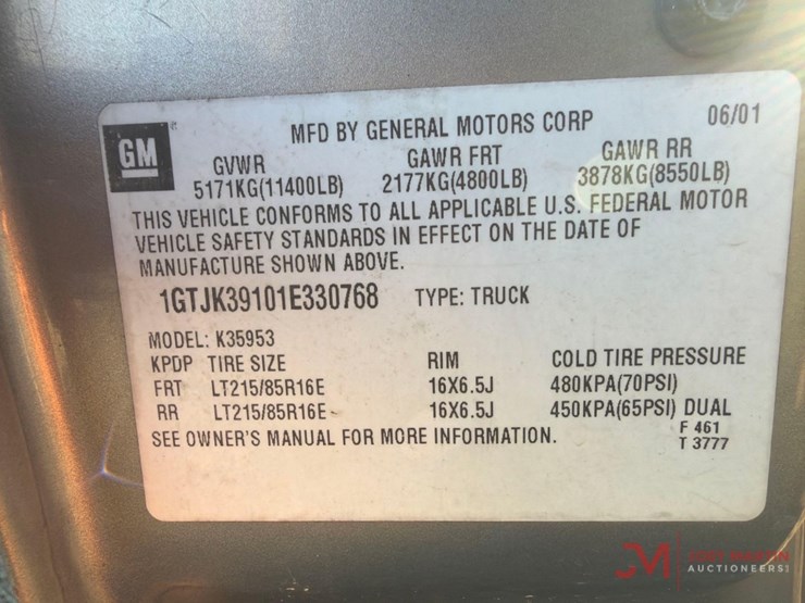 2001-sierra-3500-pickup-truck-image-26