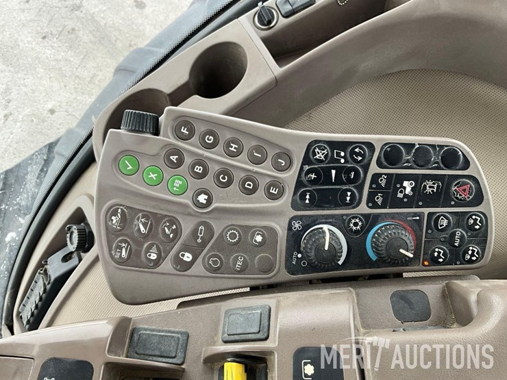 2013-john-deere-8360rt-image-46