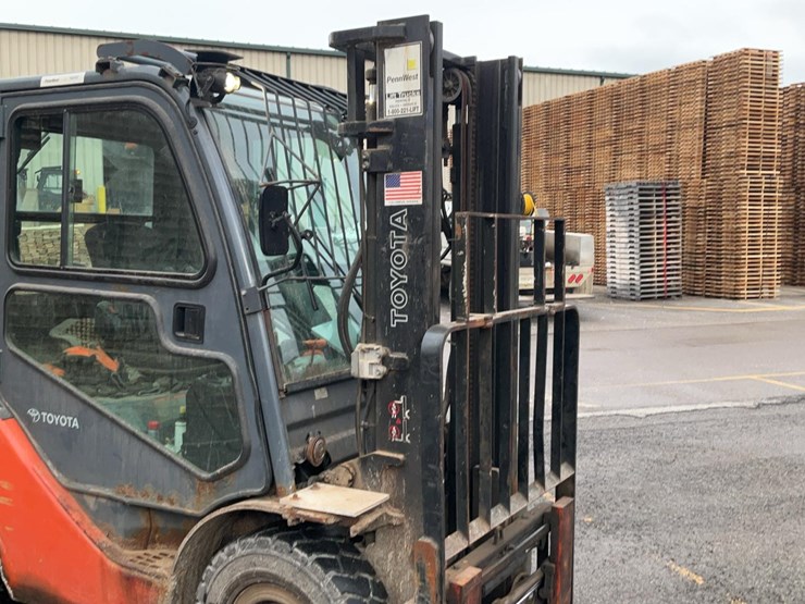 2018-toyota-8fdu25-image-46