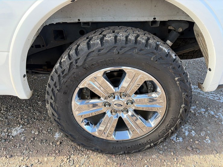 2017-ford-f150-image-16