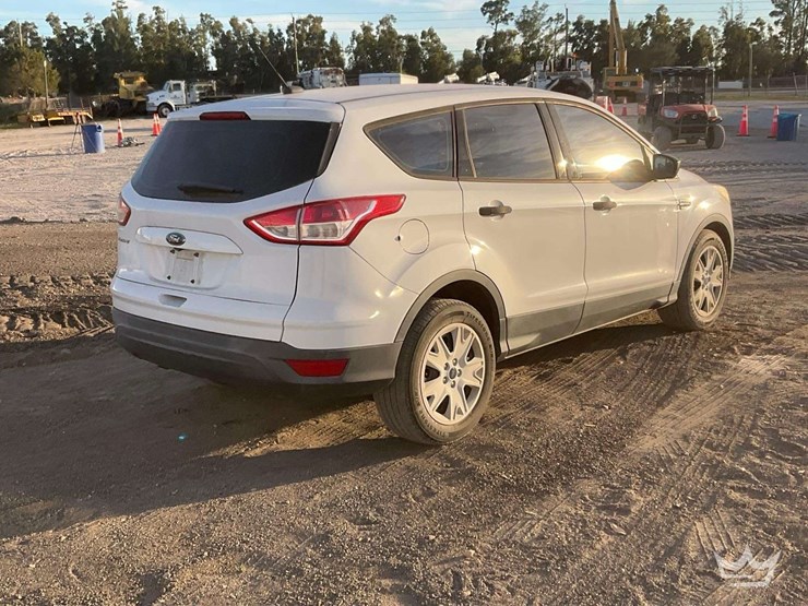 2016-ford-escape-image-3