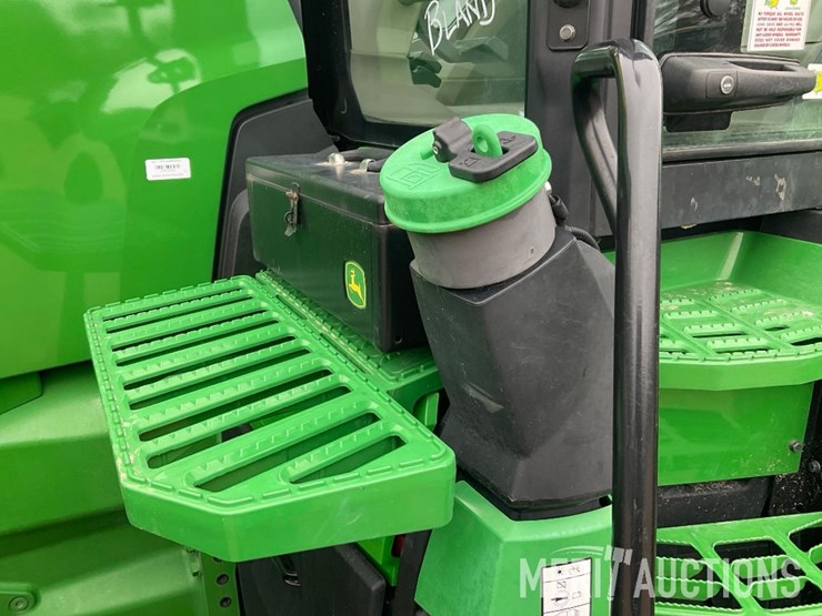 2024-john-deere-8r-250-image-46