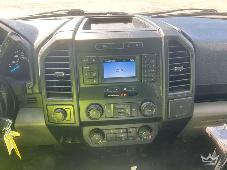 2020-ford-f150-image-21