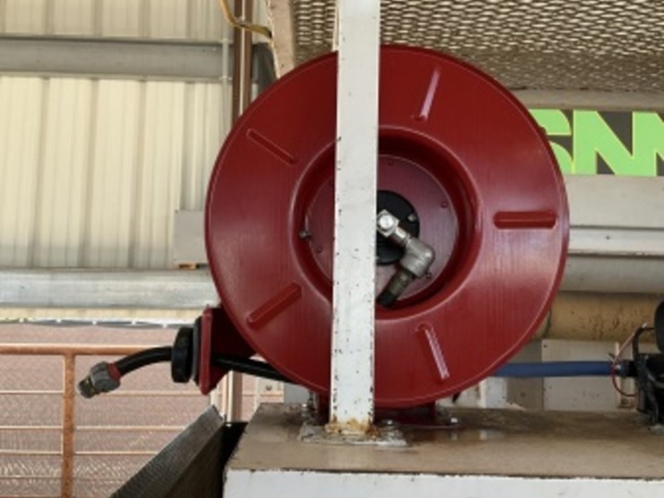 2014-ford-f550-image-11