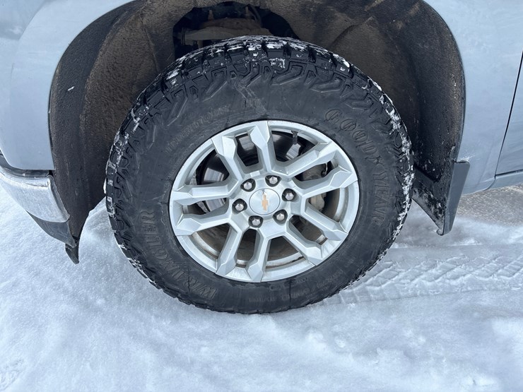 #1120-•-2019-chevrolet-silverado-4x4-crew-cab-image-20