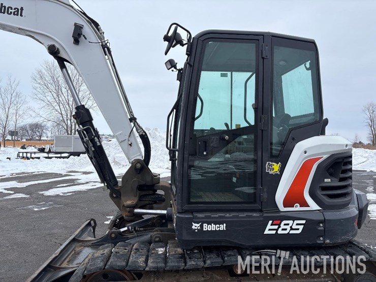 2019-bobcat-e85-image-14