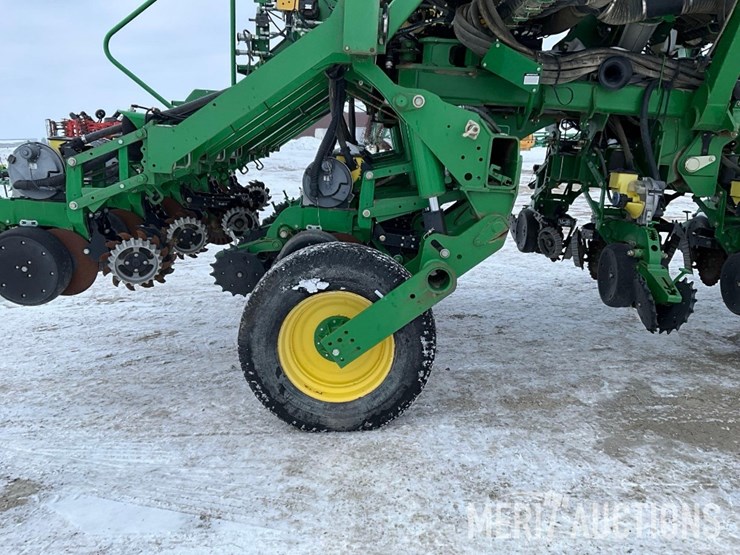 2012-john-deere-1790-image-27