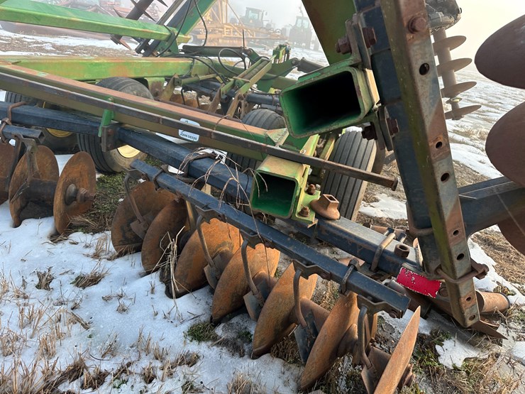 john-deere-630-image-21