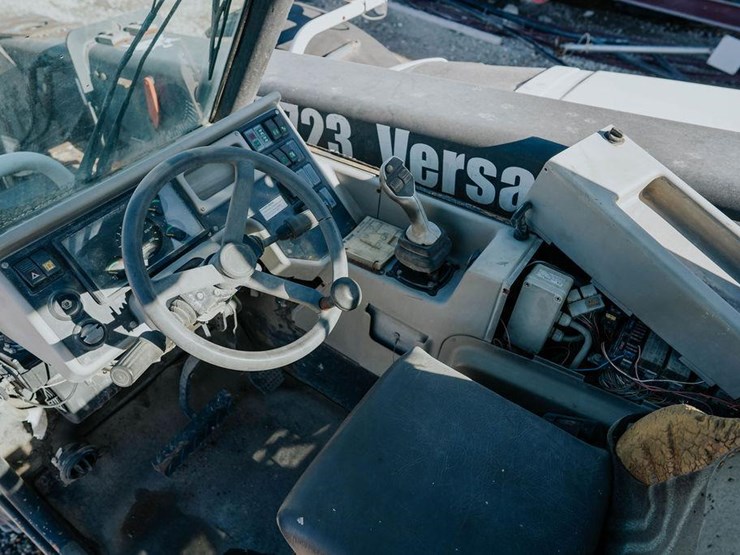 2005-bobcat-v723-image-27