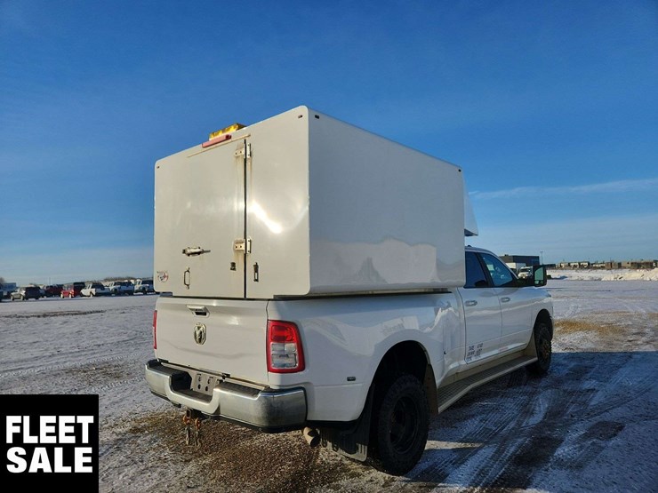 2019-dodge-3500-image-4