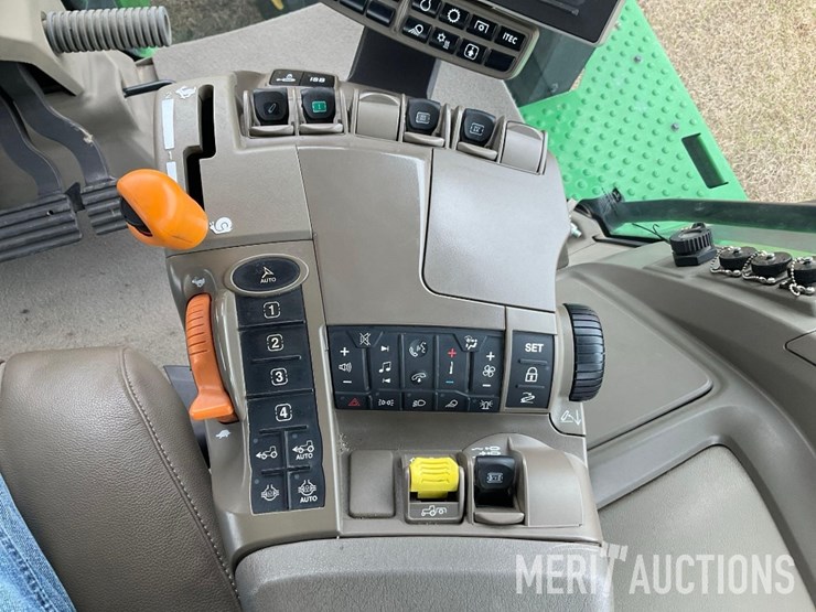 2023-john-deere-8r-370-image-64