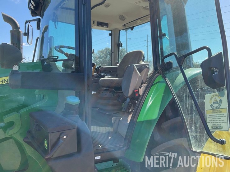 2023-john-deere-6120m-image-38