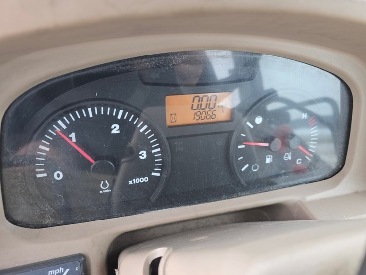 kubota-m7040-image-24