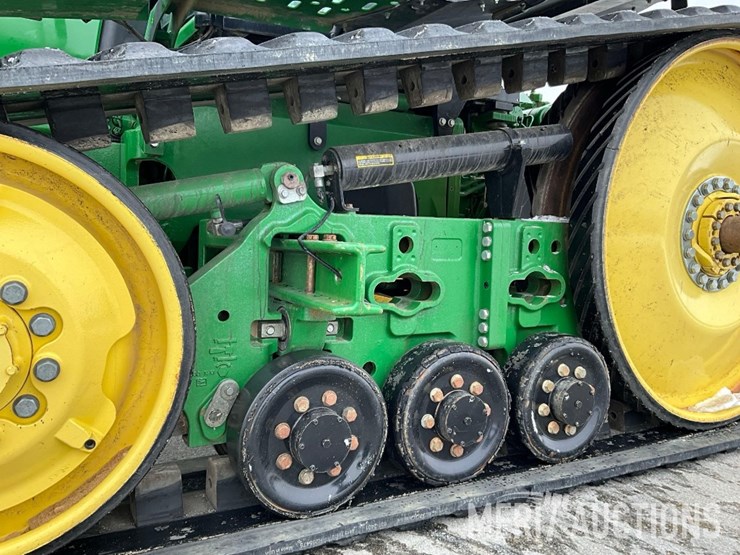 2013-john-deere-8360rt-image-21