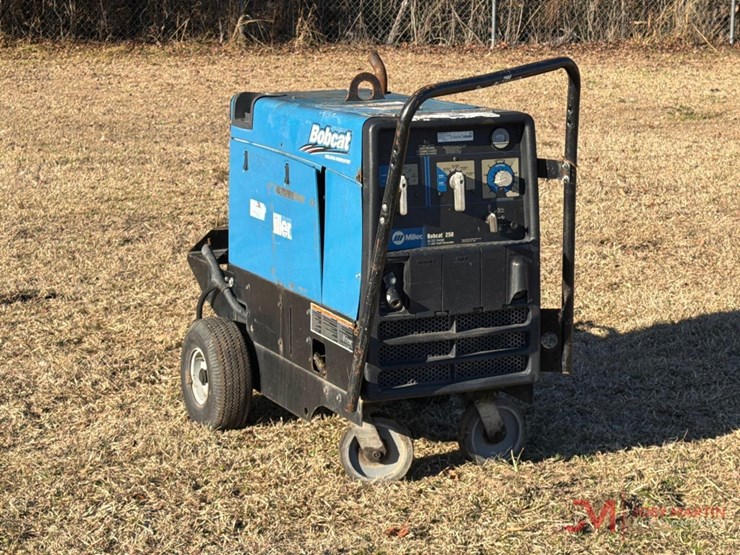 miller-bobcat-250-welder-/-generator-image-1