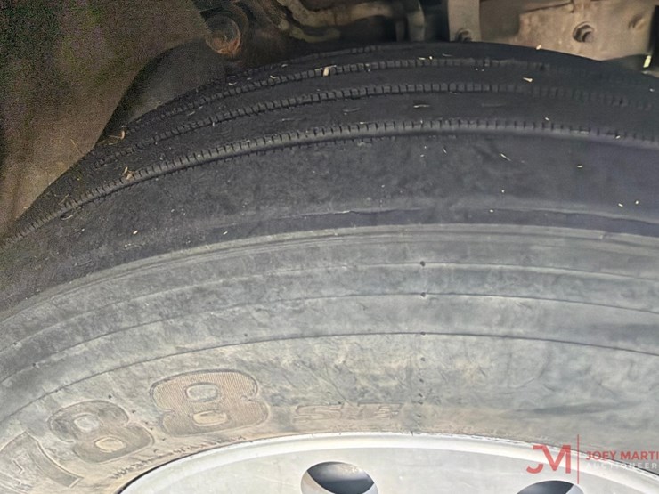 1997-kenworth-p-2000-sleep-truck-tractor-image-12