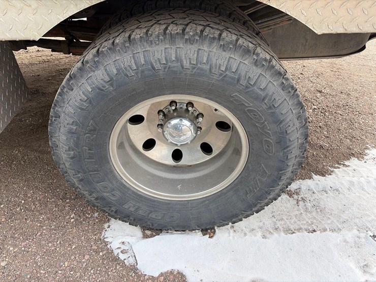 2018-dodge-3500-image-18