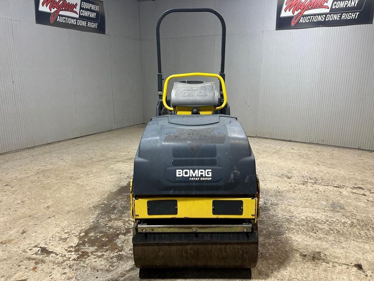 2013-bomag-bw900-50-image-31