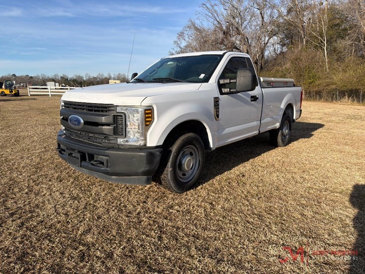 2019-ford-f250-xl-image-7
