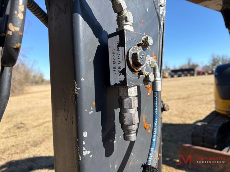 2020-deere-50g-image-10