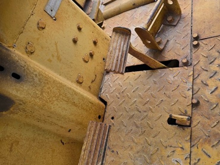 caterpillar-d5-image-28