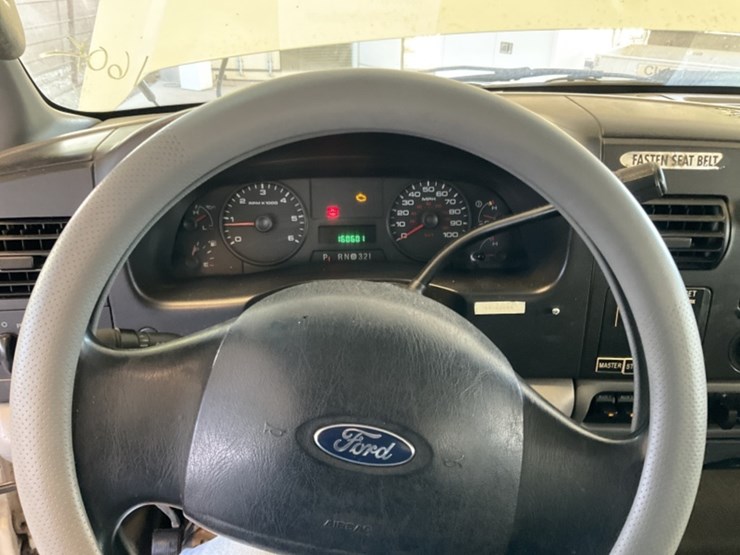 2006-ford-f450-image-21