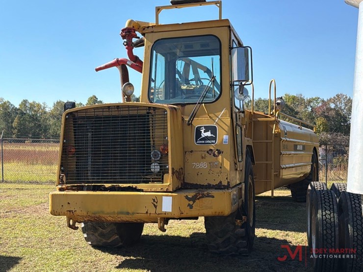 1997-deere-762b-image-2