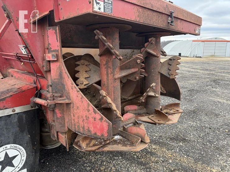 1992-freightliner-fld120-image-10