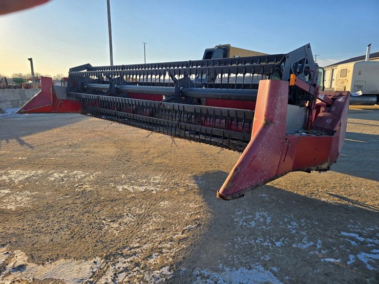 case-ih-820-image-1