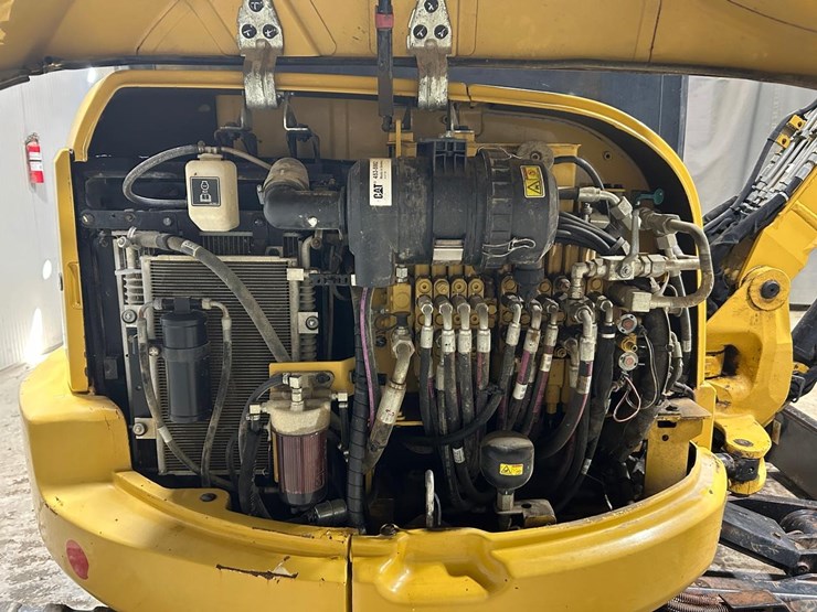 2017-caterpillar-304e2-cr-image-14