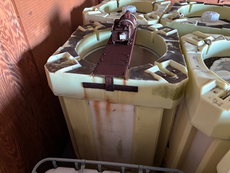 #436-•-330-gal-spider-tank-image-2