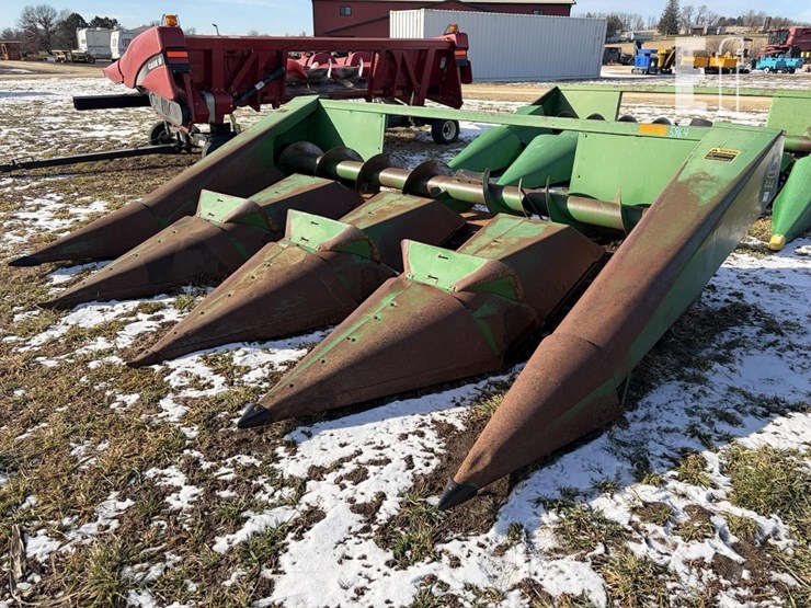 john-deere-444-image-1