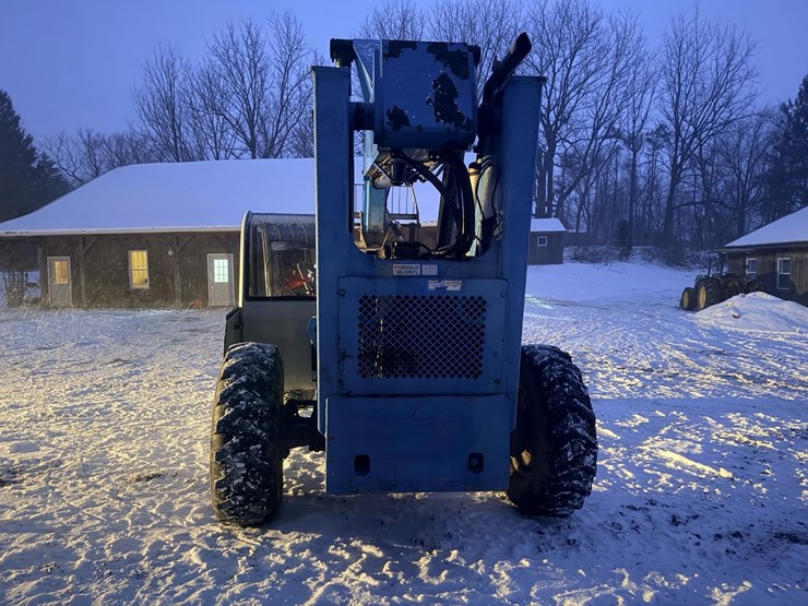 2006-genie-gth1056-image-4