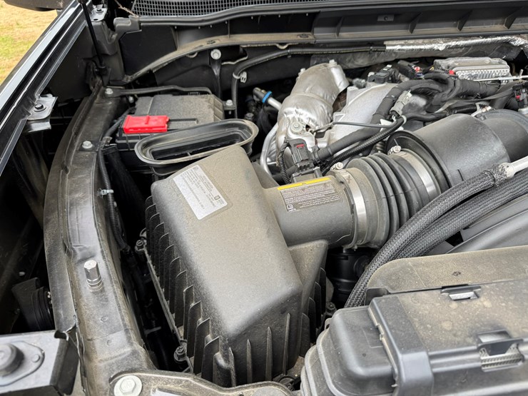 2021-chevrolet-3500hd-image-53