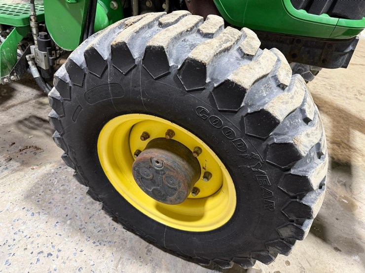 john-deere-5525-image-10