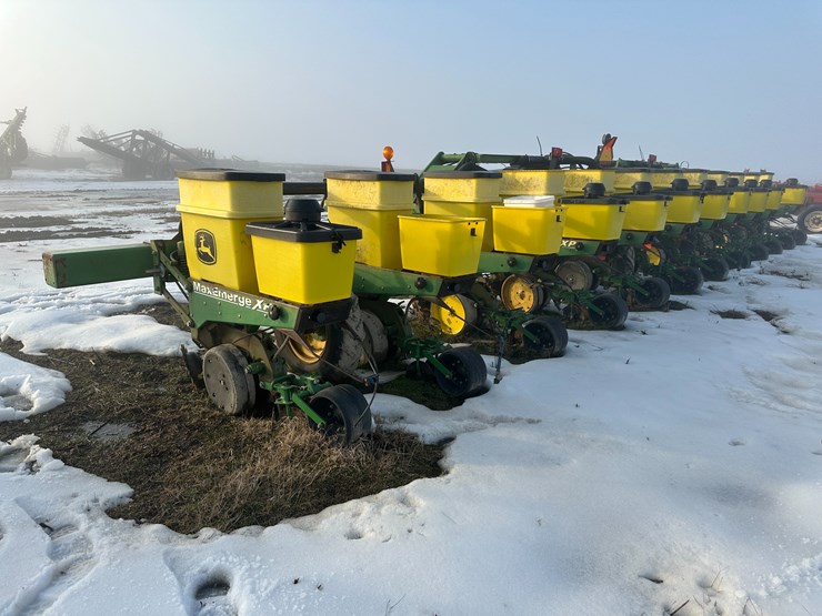 john-deere-1720-image-4