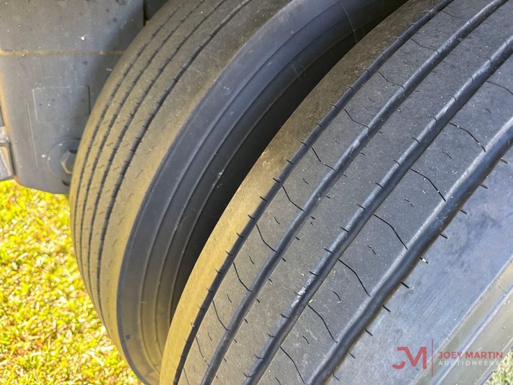 2011-timpte-hopper-bottom-image-10