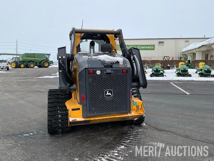 2023-deere-333g-image-4