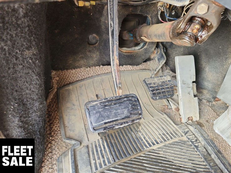 1993-mack-ch613-image-24