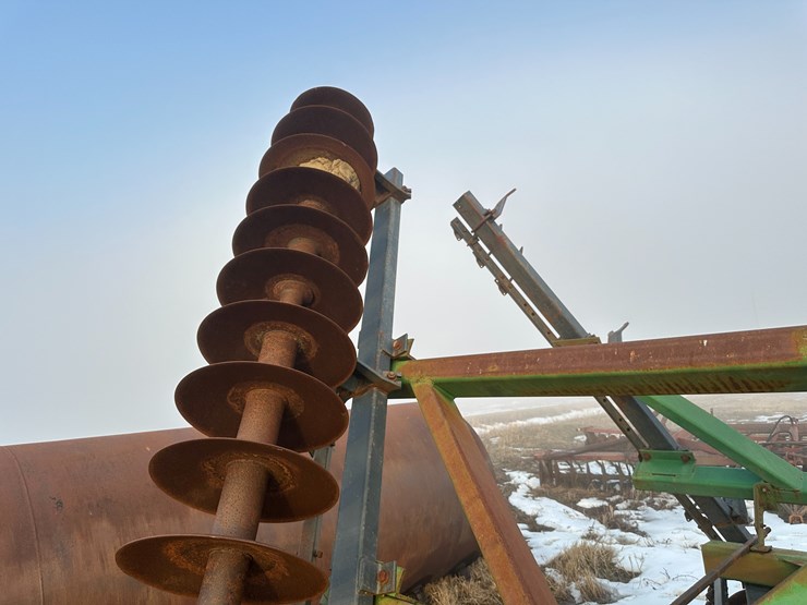 john-deere-630-image-55