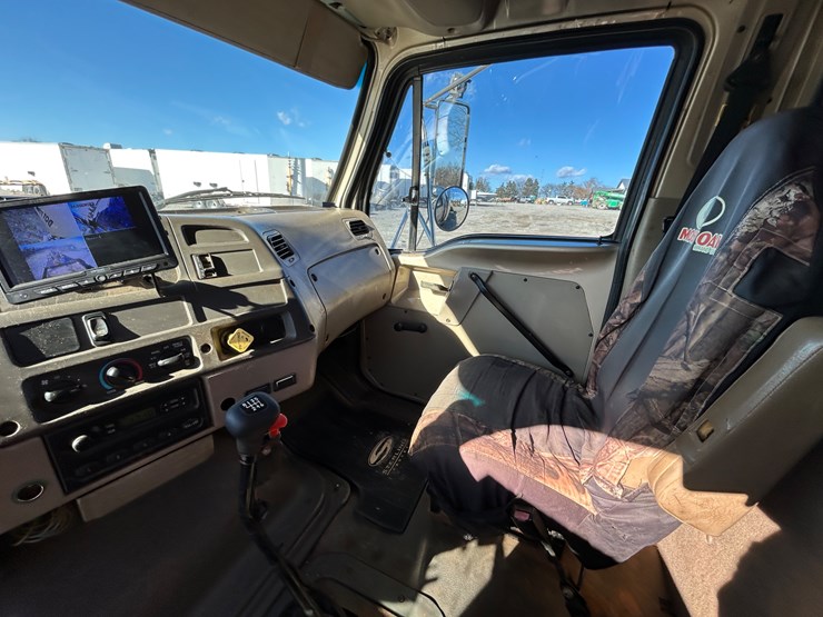 2004-sterling-acterra-image-13