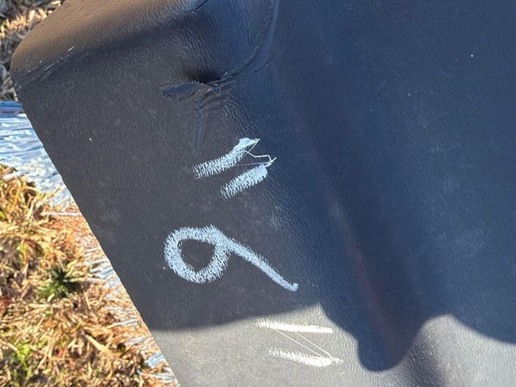 2011-bobcat-68"-angle-broom-/-sweeper-skid-steer-attachment-image-7