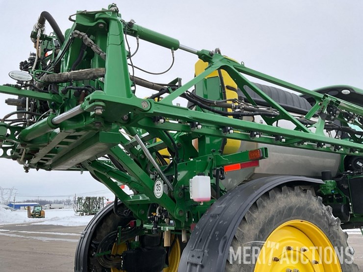 2020-john-deere-r4045-image-21