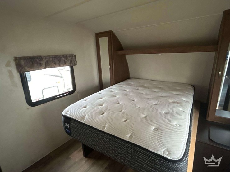 2017-forest-river-travel-trailer-image-7