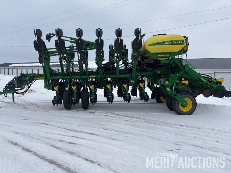 2020-john-deere-1795-image-2