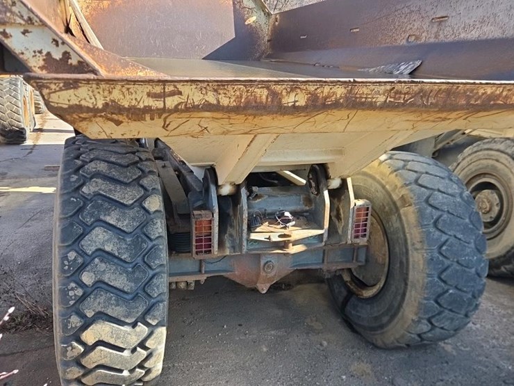 2005-cummins-m11-image-13