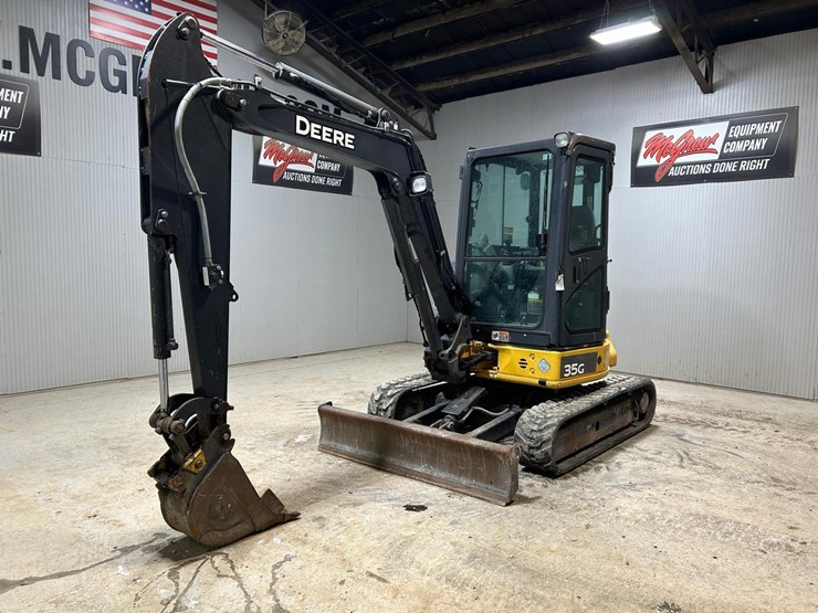 2019-deere-35g-image-6