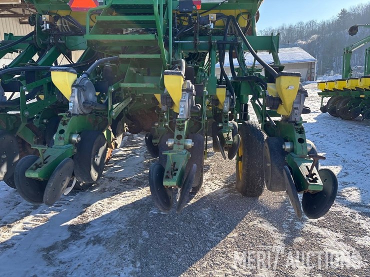 2006-john-deere-1790-image-26