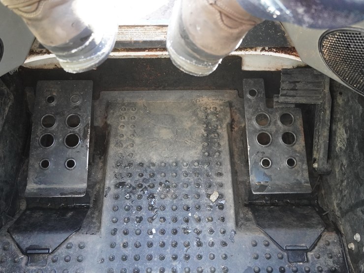 2019-bobcat-t770-image-15